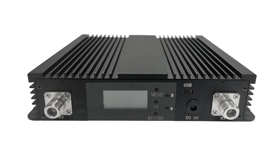 Repetidor selectivo de banda digital personalizado de banda baja múltiple 900 1800 2100 MHz
